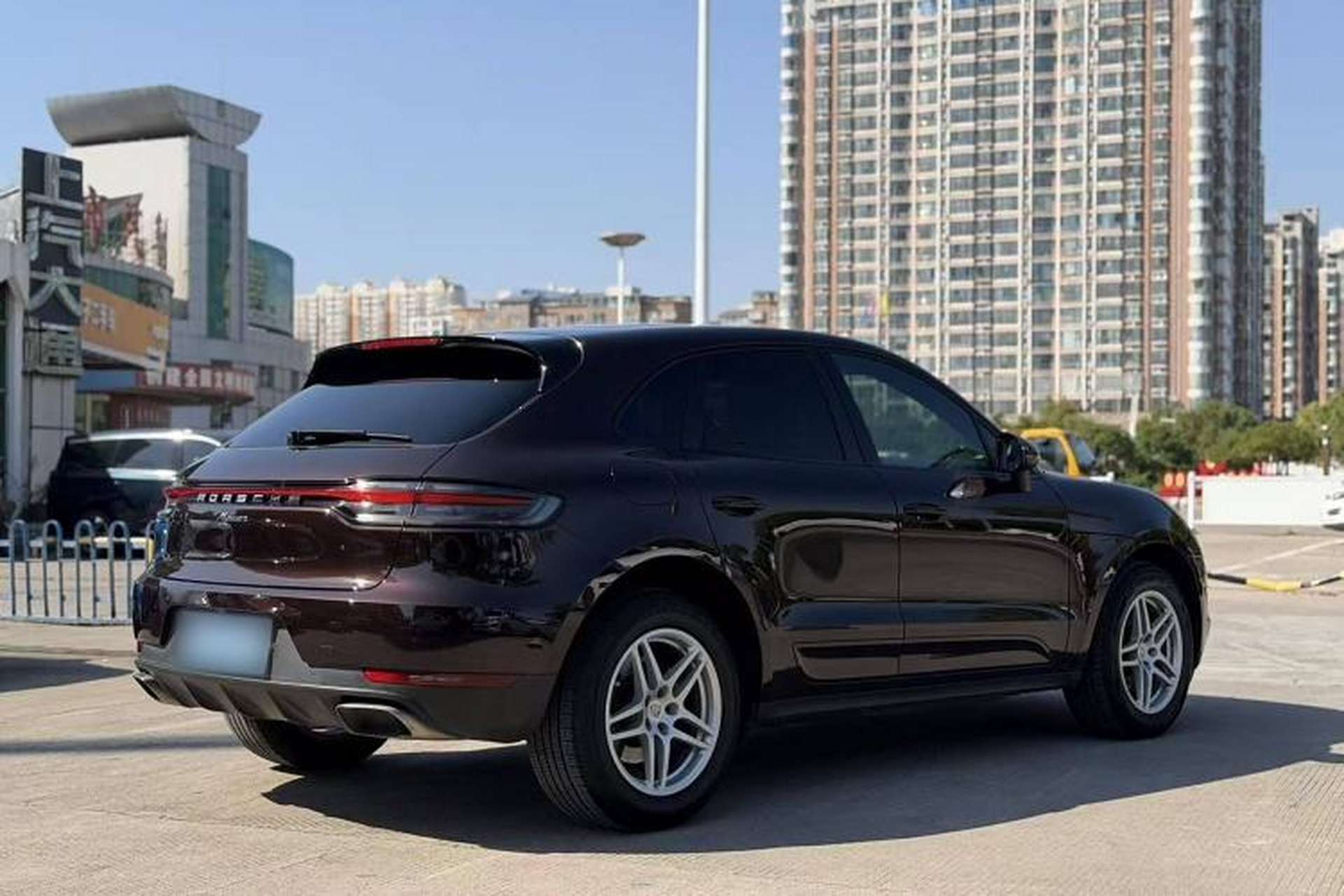 Used Porsche Macan 2018 Macan 2.0T Exterior 6