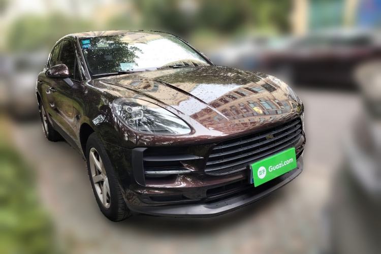 Used Porsche Macan 2018 Macan 2.0T Front Right 45 Deg