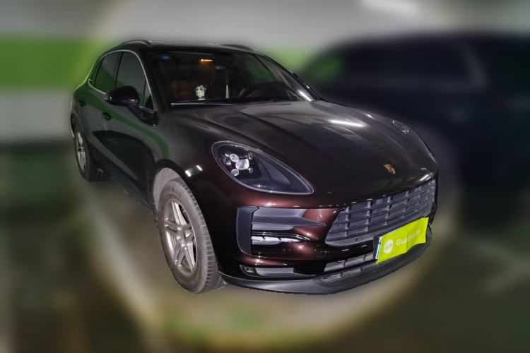 Used Porsche Macan 2018 Macan 2.0T Front Right 45 Deg