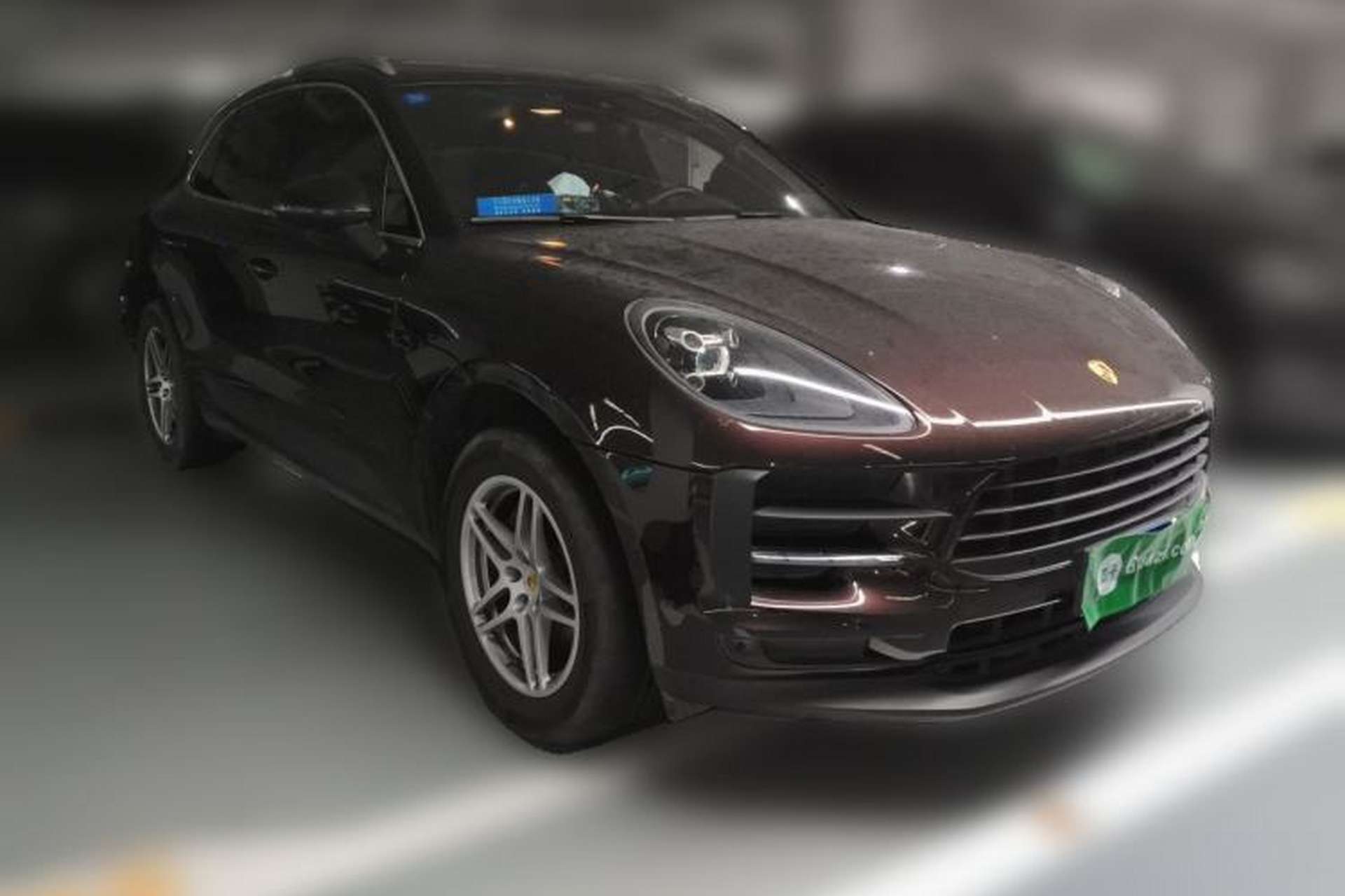Used Porsche Macan 2018 Macan 2.0T Front Right 45 Deg