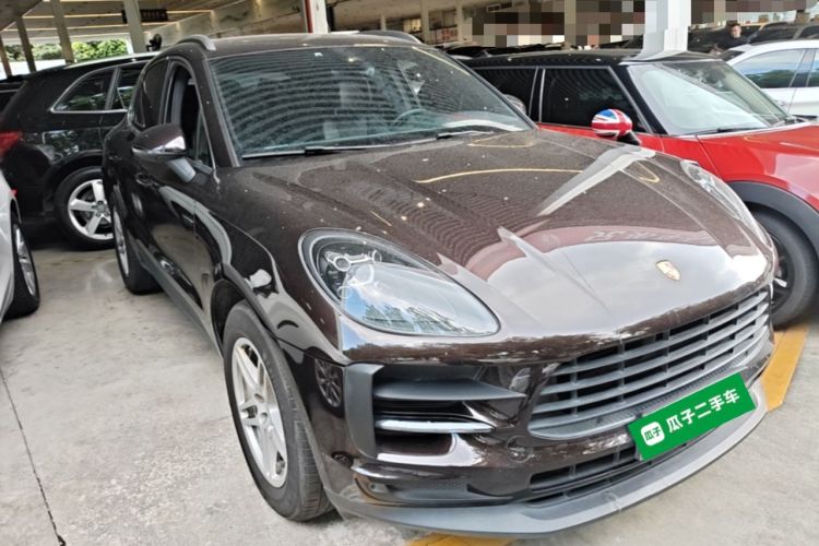 Used Porsche Macan 2018 Macan 2.0T Front Right 45 Deg