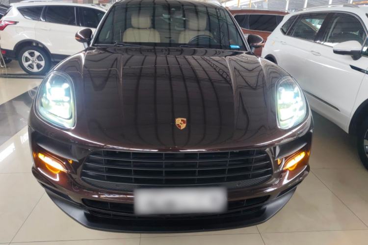 Used Porsche Macan 2018 Macan 2.0T Front