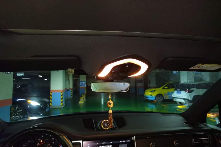Used Porsche Macan 2018 Macan 2.0T Headliner