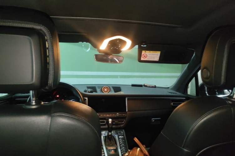 Used Porsche Macan 2018 Macan 2.0T Headliner