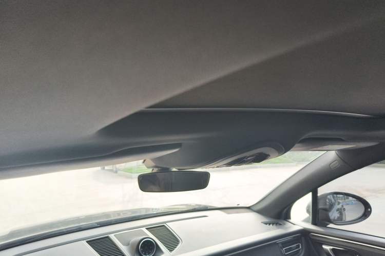Used Porsche Macan 2018 Macan 2.0T Headliner