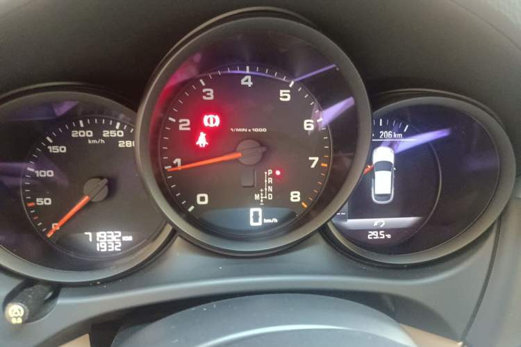 Used Porsche Macan 2018 Macan 2.0T Instrument Cluster