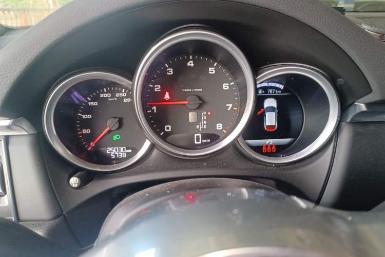Used Porsche Macan 2018 Macan 2.0T Instrument Cluster