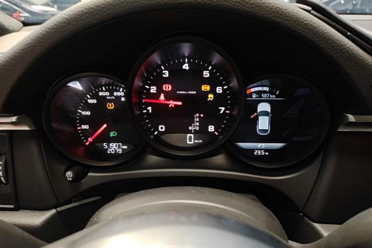 Used Porsche Macan 2018 Macan 2.0T Instrument Cluster