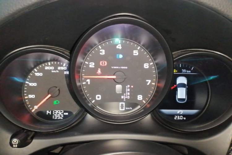 Used Porsche Macan 2018 Macan 2.0T Instrument Cluster