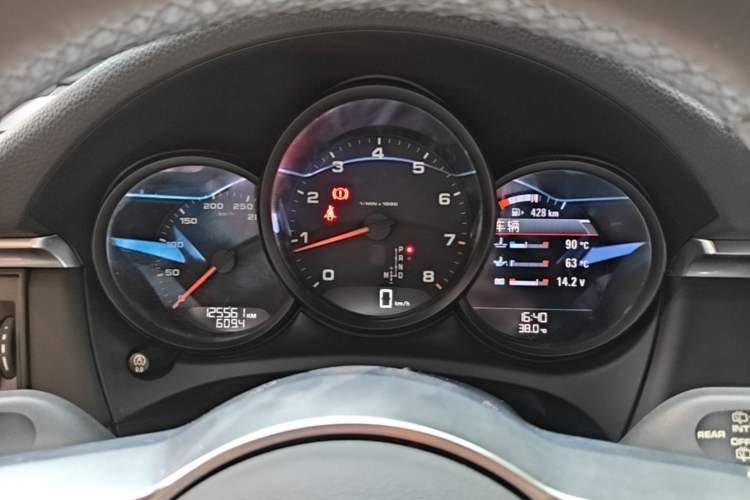 Used Porsche Macan 2018 Macan 2.0T Instrument Cluster