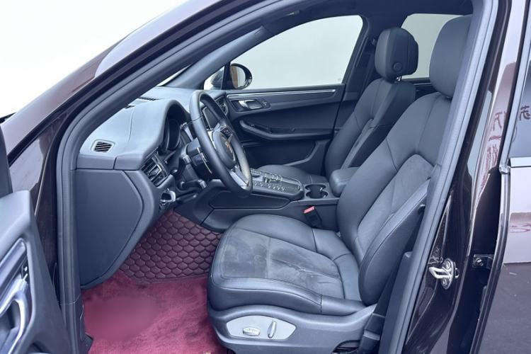 Used Porsche Macan 2018 Macan 2.0T Interior 3
