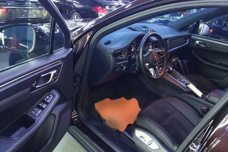 Used Porsche Macan 2018 Macan 2.0T Interior 3