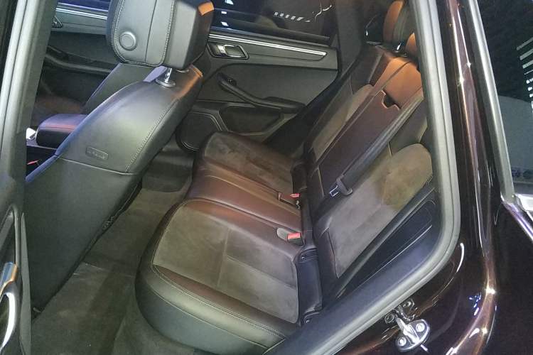 Used Porsche Macan 2018 Macan 2.0T Interior 4