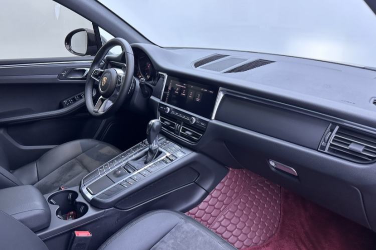 Used Porsche Macan 2018 Macan 2.0T Interior 6
