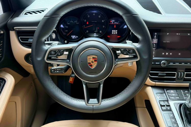 Used Porsche Macan 2018 Macan 2.0T Interior 6