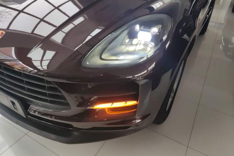 Used Porsche Macan 2018 Macan 2.0T Left Front Headlight
