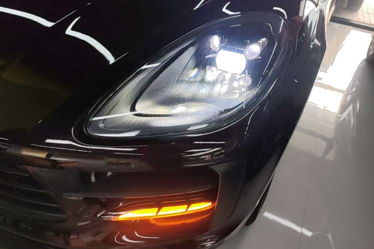 Used Porsche Macan 2018 Macan 2.0T Left Front Headlight