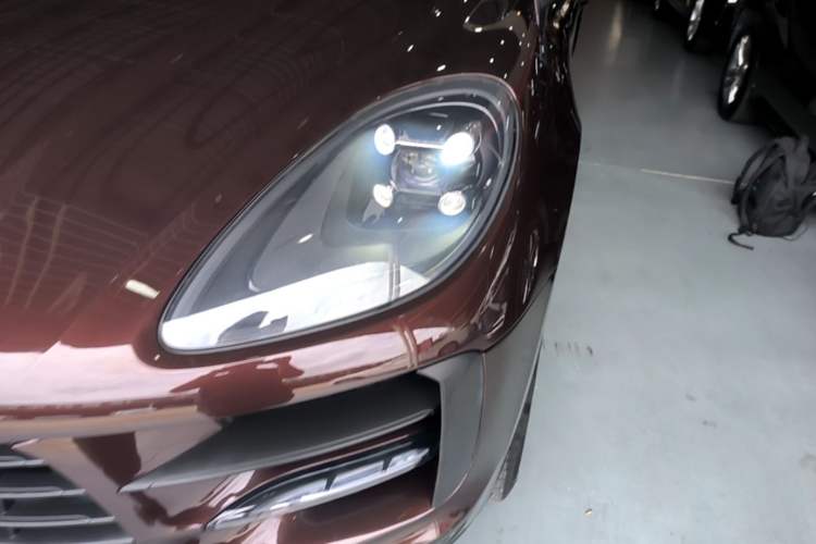 Used Porsche Macan 2018 Macan 2.0T Left Front Headlight