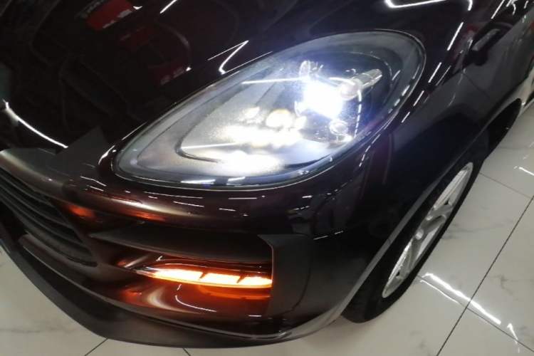 Used Porsche Macan 2018 Macan 2.0T Left Front Headlight