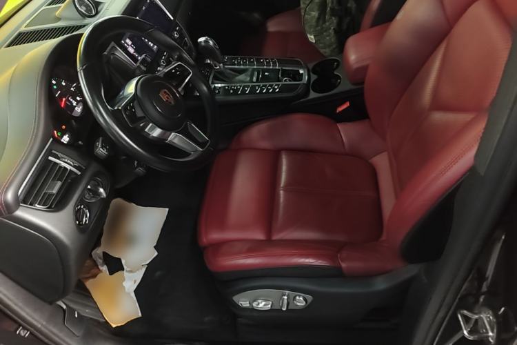 Used Porsche Macan 2018 Macan 2.0T Left Front Seat