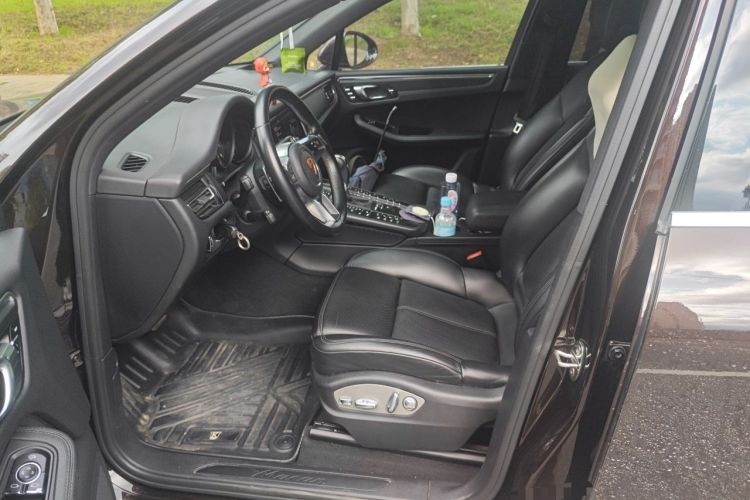 Used Porsche Macan 2018 Macan 2.0T Left Front Seat