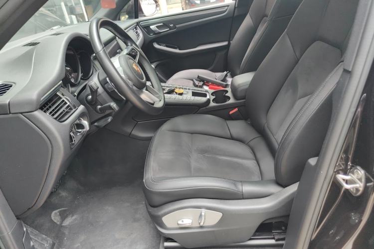 Used Porsche Macan 2018 Macan 2.0T Left Front Seat