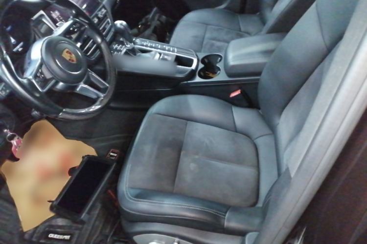 Used Porsche Macan 2018 Macan 2.0T Left Front Seat