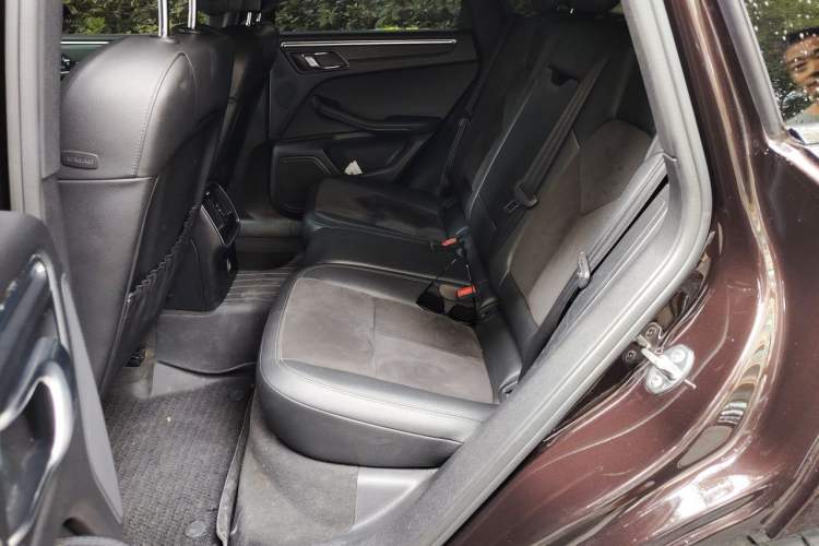 Used Porsche Macan 2018 Macan 2.0T Left Rear Seat