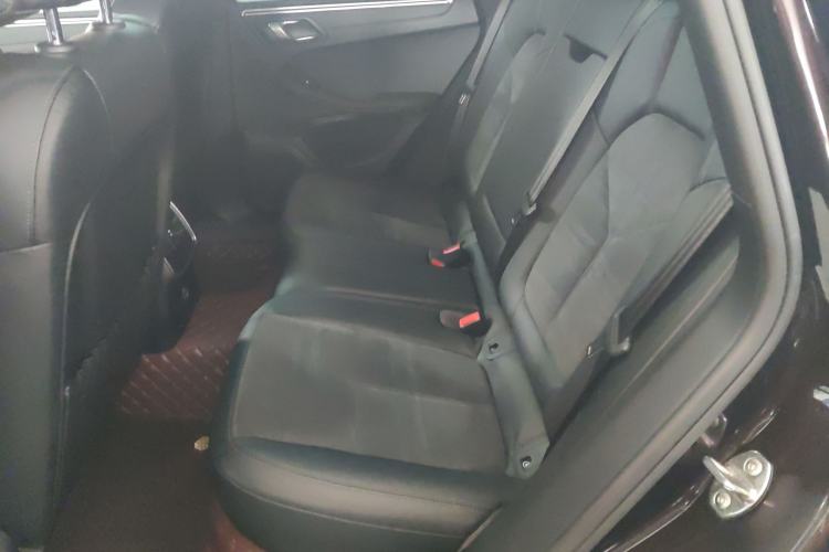 Used Porsche Macan 2018 Macan 2.0T Left Rear Seat