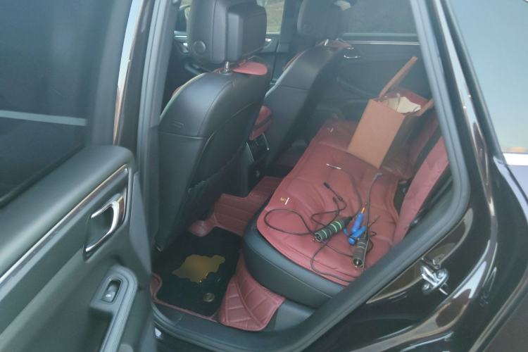 Used Porsche Macan 2018 Macan 2.0T Left Rear Seat