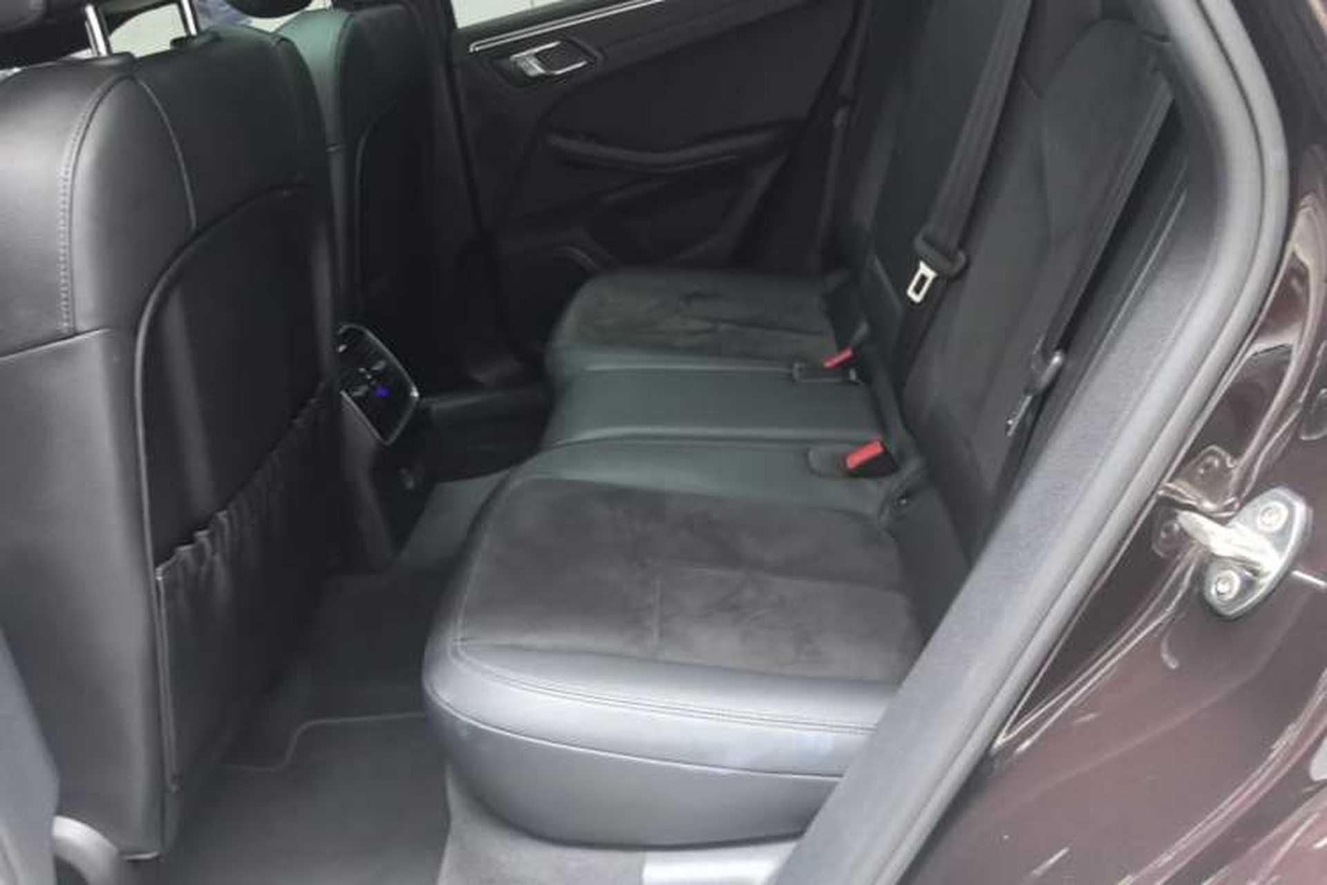 Used Porsche Macan 2018 Macan 2.0T Left Rear Seat