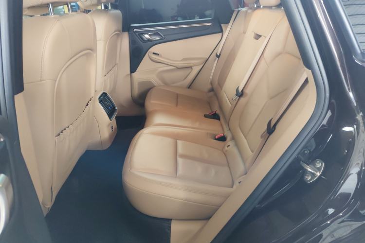 Used Porsche Macan 2018 Macan 2.0T Left Rear Seat
