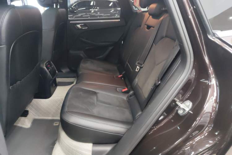 Used Porsche Macan 2018 Macan 2.0T Left Rear Seat