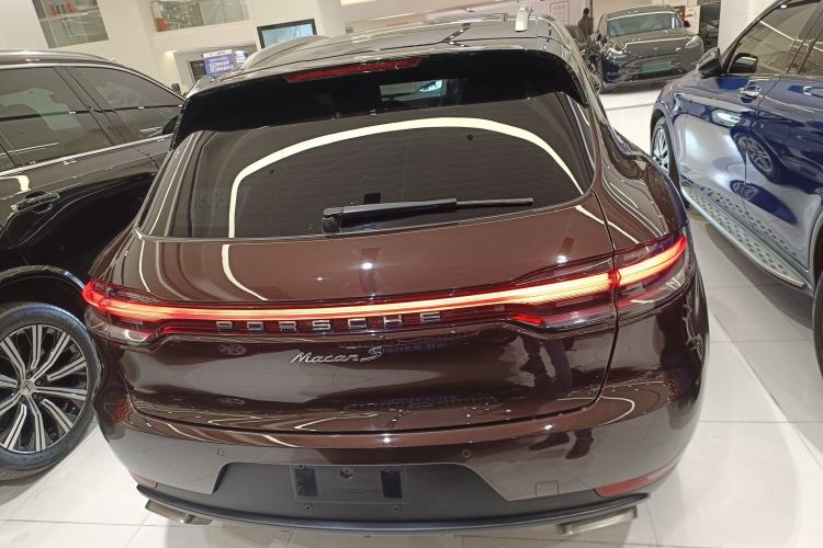 Used Porsche Macan 2018 Macan 2.0T Rear