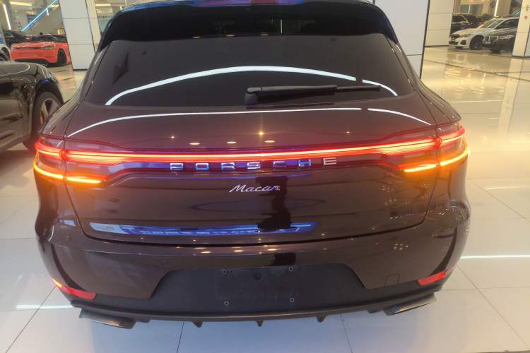Used Porsche Macan 2018 Macan 2.0T Rear