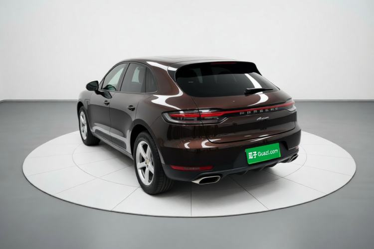 Used Porsche Macan 2018 Macan 2.0T Rear Left 45 Deg