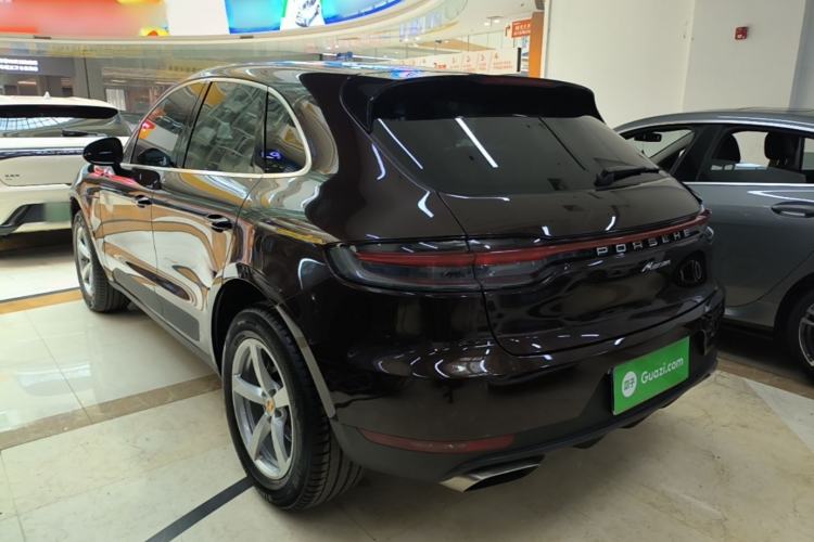 Used Porsche Macan 2018 Macan 2.0T Rear Left 45 Deg