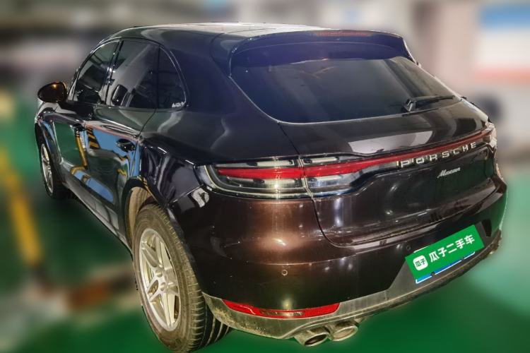 Used Porsche Macan 2018 Macan 2.0T Rear Left 45 Deg