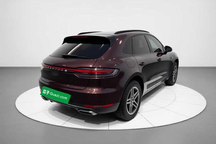 Used Porsche Macan 2018 Macan 2.0T Rear Right 45 Deg