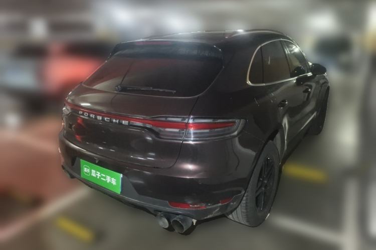 Used Porsche Macan 2018 Macan 2.0T Rear Right 45 Deg