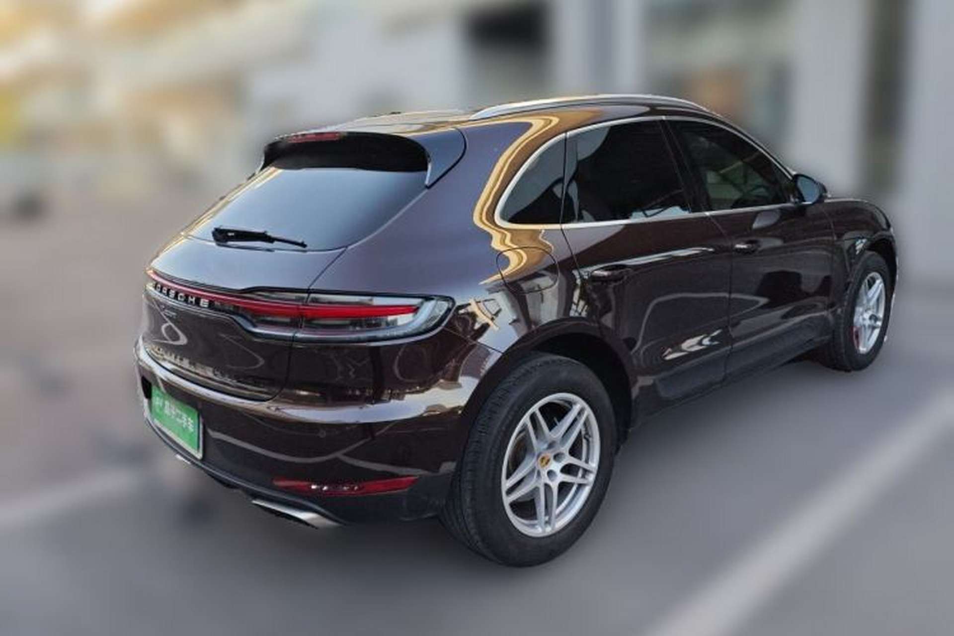 Used Porsche Macan 2018 Macan 2.0T Rear Right 45 Deg