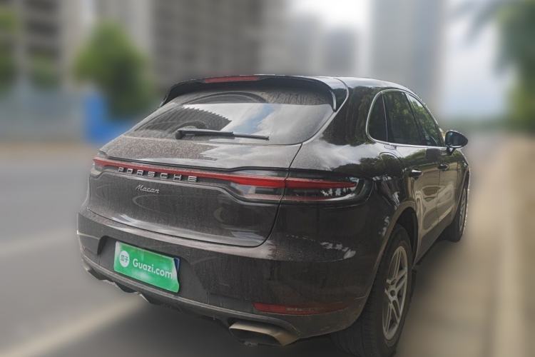 Used Porsche Macan 2018 Macan 2.0T Rear Right 45 Deg