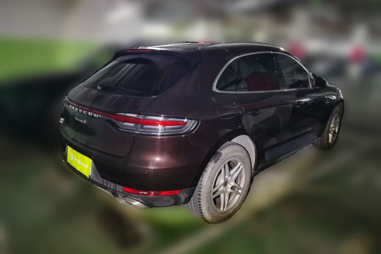 Used Porsche Macan 2018 Macan 2.0T Rear Right 45 Deg