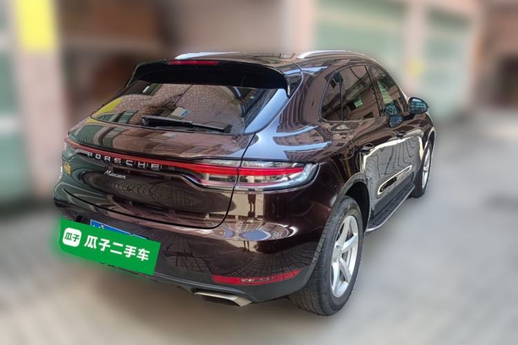 Used Porsche Macan 2018 Macan 2.0T Rear Right 45 Deg
