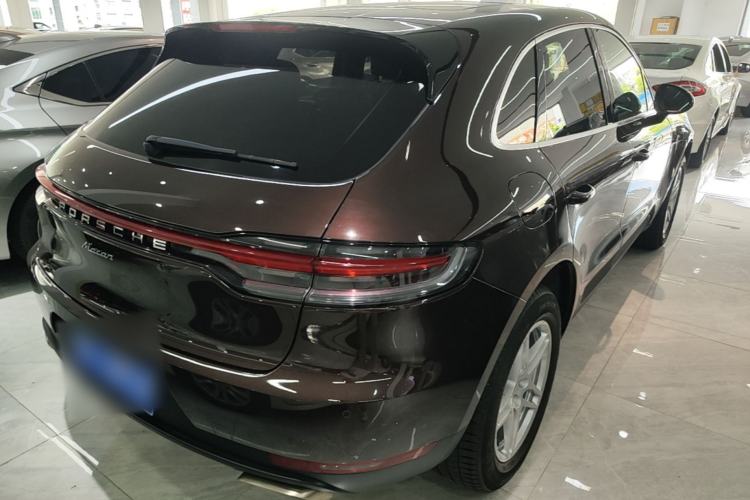 Used Porsche Macan 2018 Macan 2.0T Rear Right 45 Deg