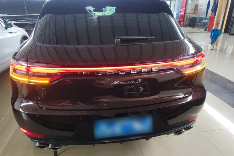 Used Porsche Macan 2018 Macan 2.0T Rear