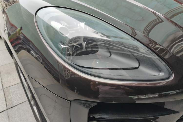 Used Porsche Macan 2018 Macan 2.0T Right Front Headlight