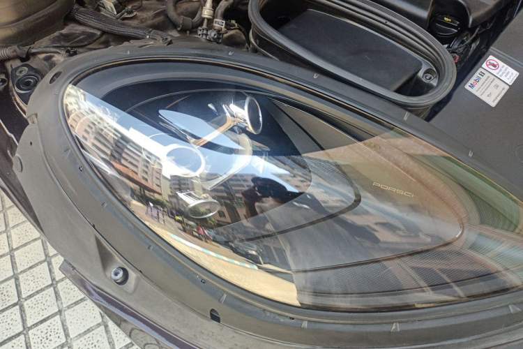 Used Porsche Macan 2018 Macan 2.0T Right Front Headlight