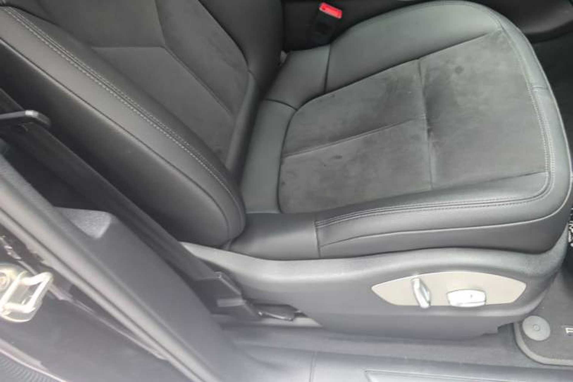 Used Porsche Macan 2018 Macan 2.0T Right Front Seat