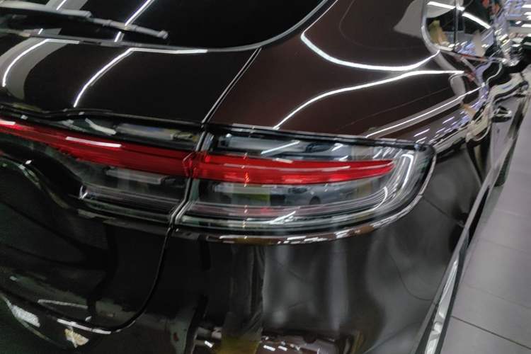 Used Porsche Macan 2018 Macan 2.0T Right Rear Taillight